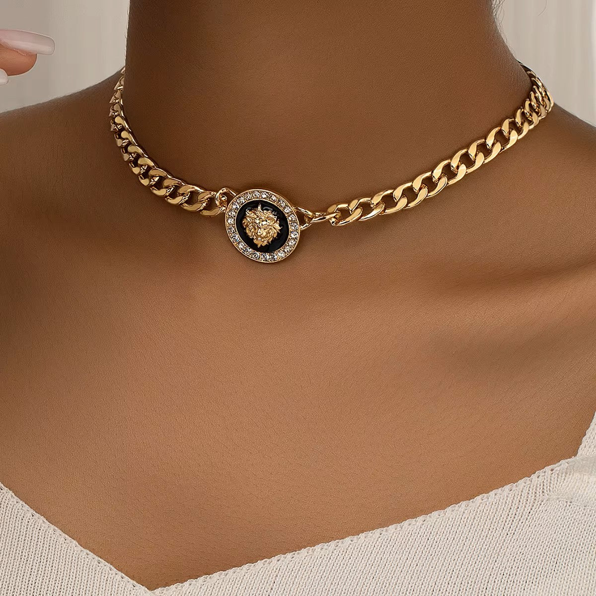 Lion Head Crystal Rhinestone Choker Necklace – Gold Plated Cuban Chain Statement Collar Jewelry for Women
